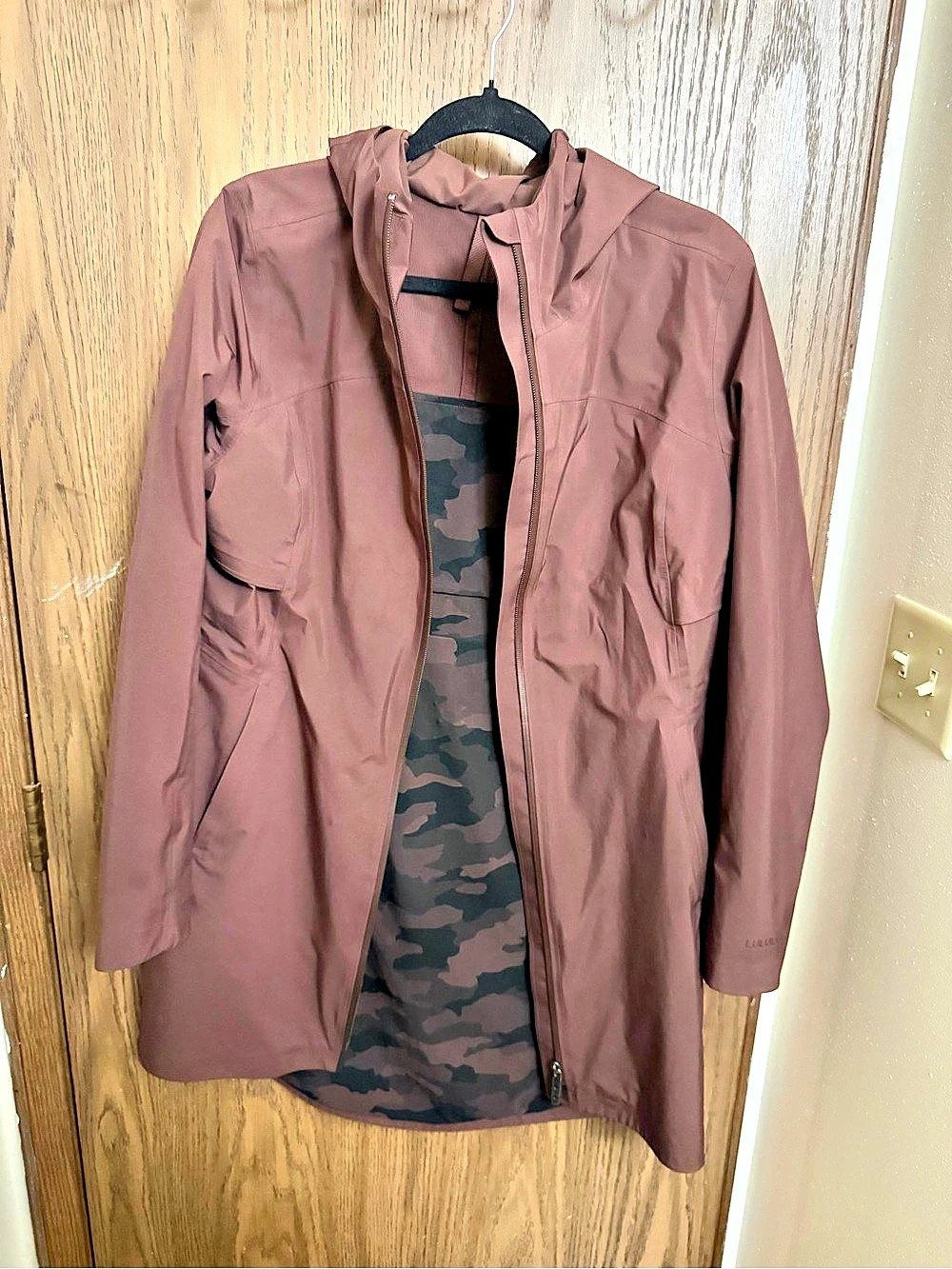 lululemon Rain Rebel Jacket Hooded Brown Earth